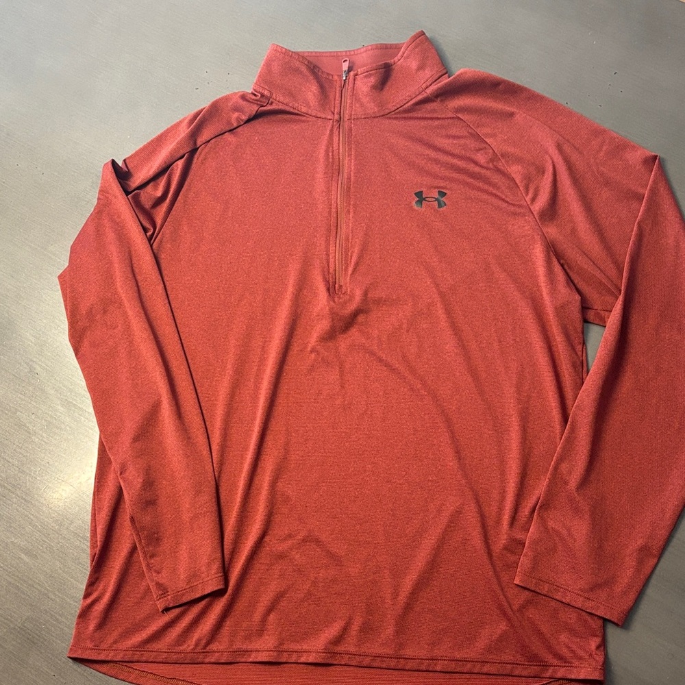 Men's Under Armour Crimson Long Sleeve 3/4 zip light weight, soft fabric.